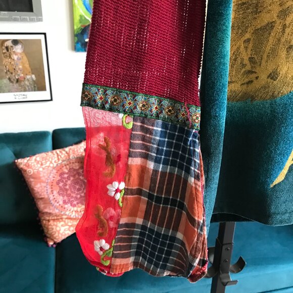 CUSTO BARCELONA size S Blue & Red Velvet Roses Embroidered Plaid Sleeves Top - Picture 3 of 5